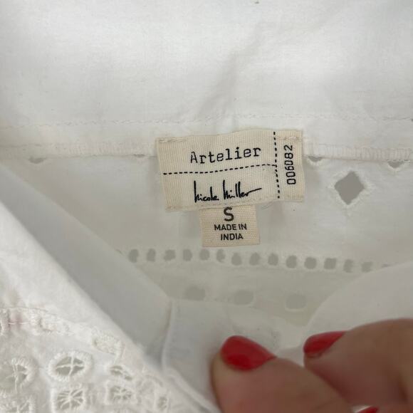 Nicole Miller Artelier White Eyelet Zigzag Edged Button Up Blouse Women's Small - Picture 7 of 9